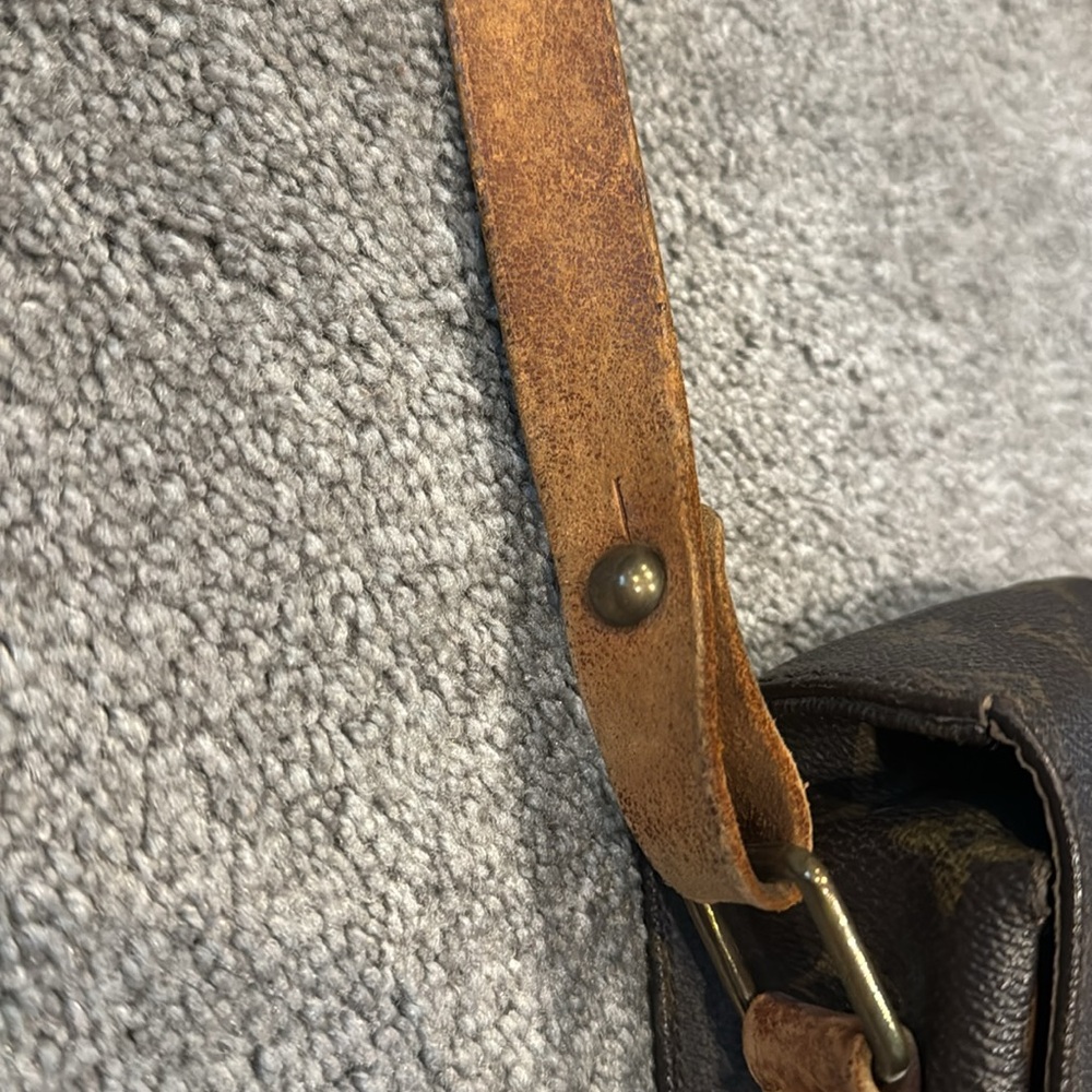 Louis Vuitton Monogram Cartouchiere crossbody bag - Picture 6 of 10